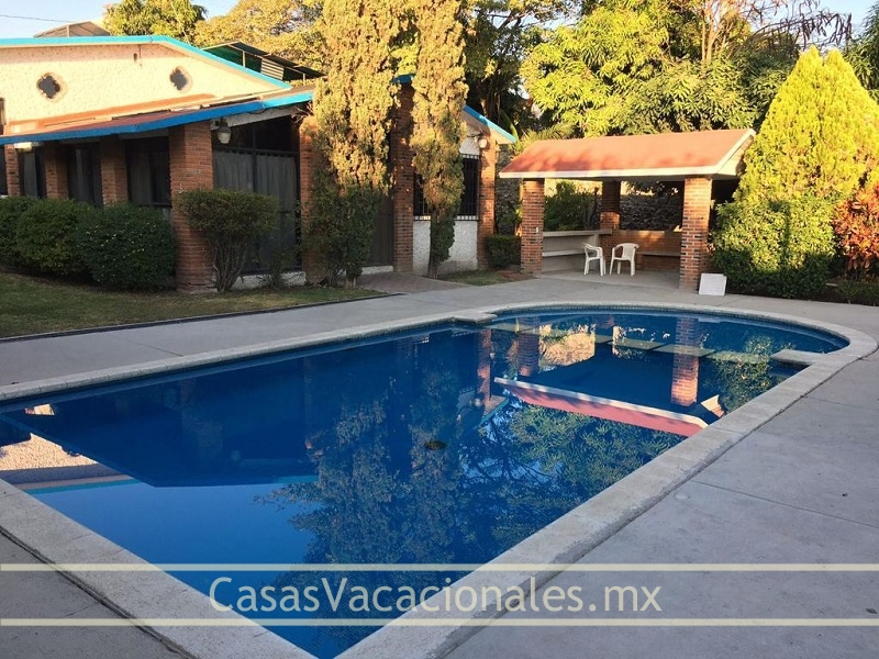 Isadora para 15 personas , Col. Lomas Trujillo, Cuernavaca, Morelos. Casas  Vacacionales. Renta de Casas por Fin de Semana y Vacaciones